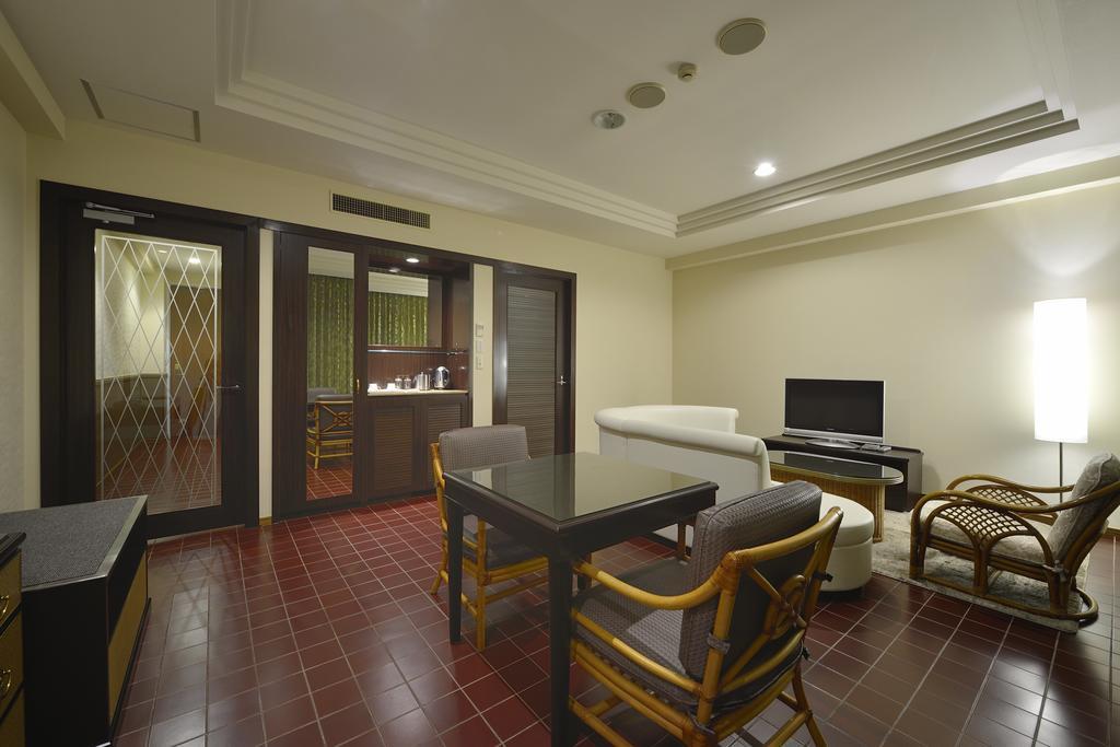 Exes Ishigaki Hotel Ishigaki  Eksteriør billede