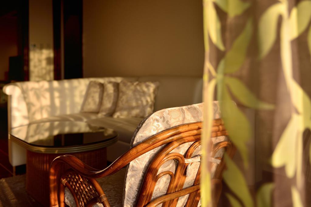Exes Ishigaki Hotel Ishigaki  Eksteriør billede