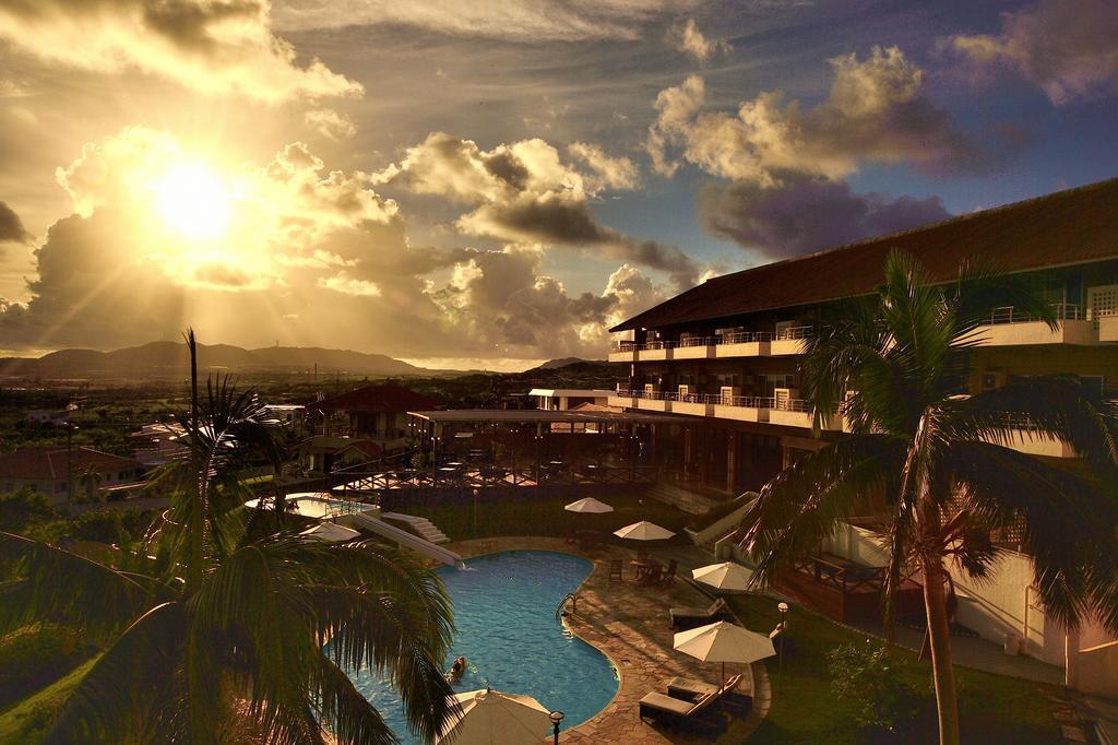 Exes Ishigaki Hotel Ishigaki  Eksteriør billede
